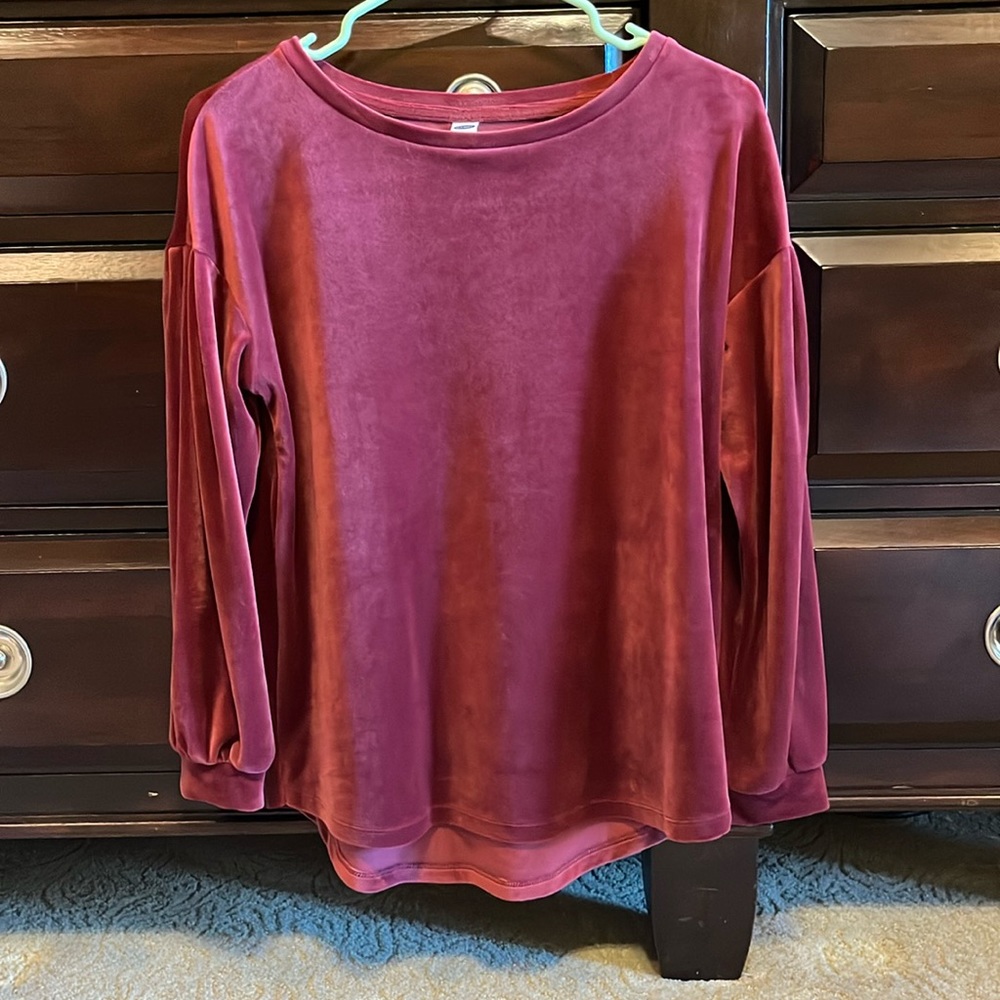 Maroon Old Navy top